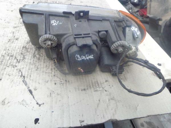 PHARE DROIT VW POLO BERLINE,BREAK/CADDY - Vue 2